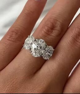 oval ring 925 Silver Zircon and moissanite ring