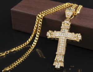Cross Pendant necklace chain